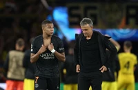 HLV Enrique tiết lộ cuộc sống của PSG không có Mbappe