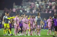 Messi chấn thương vẫn tạo cơn sốt vé khủng khiếp