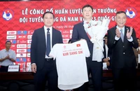 Chỉ tiêu nhỏ nhoi của VFF và HLV Kim Sang-sik