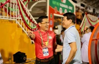 Thực hư HLV Vũ Tiến Thành về CAHN thay Kiatisak