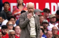 HLV Ten Hag đáp trả gay gắt về việc cầu thủ Man United 'trốn' ra sân