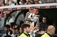 Người hâm mộ tiếc nuối Toni Kroos, Mbappe trọn vẹn cùng PSG