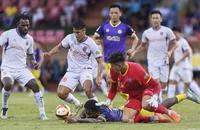 Đội bóng của bầu Đức thoát suất play off, Bình Định á quân