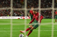 Đội trưởng Bồ Đào Nha Ronaldo lại bị chỉ trích