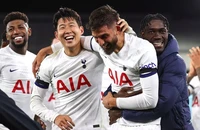 Tottenham dễ thắng tân binh Leicester City trong trận đấu muộn