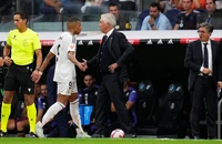 HLV Ancelotti nói điều bất ngờ về siêu sao Mbappe