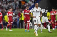 Siêu sao Mbappe ghi bàn vẫn bị chê ‘rất trung bình’