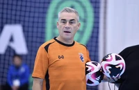HLV futsal Thái Lan giận dữ với bê bối của Pháp ở World Cup