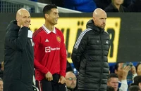Ronaldo lại ‘ám’ HLV Ten Hag