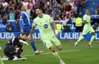 Ngôi sao Lewandowski san bằng kỷ lục của Messi và Ronaldo