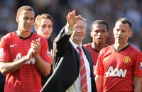 Man United bị lên án khi sa thải Sir Alex Ferguson 