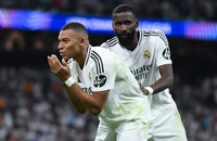 Siêu sao Mbappe biết mình phải làm gì khi đụng độ Barcelona