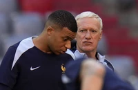 HLV Deschamp nói thẳng về tiền đạo Mbappe