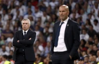 Zinedine Zidane từ chối trở lại Real Madrid, Ancelotti đối mặt áp lực 