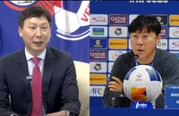 HLV Kim Sang-sik thách đấu Shin Tae-yong đang yếu thế