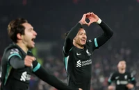 Liverpool thắng kịch tính làm HLV Arne Slot phải thay đổi suy nghĩ