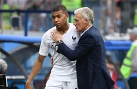 HLV Deschamps gọi lại Mbappe lên đội tuyển Pháp, chọn Zidane kế nhiệm