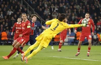 Khủng khiếp người hùng Alisson 10 lần cứu thua cho Liverpool