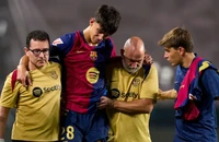 Hoãn trận đấu giữa Barcelona và Osasuna khi một bác sĩ đột ngột qua đời