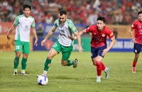 Vòng 21 V-League: Rực lửa cuộc đua vô địch và trụ hạng