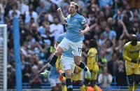 Kevin De Bruyne mỉa mai Man City đối xử tệ