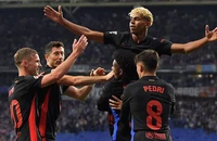 Tài năng trẻ Yamal lại tỏa sáng rực rỡ giúp Barca vô địch sớm