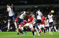 Man United và Tottenham, một lên thiên đường, một xuống địa ngục
