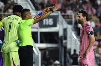 Siêu sao Messi giận dữ tố cáo trọng tài mù luật