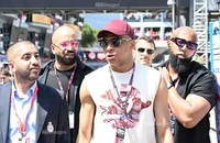 Tiền đạo Mbappe xuất viện