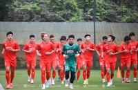 U-23 Việt Nam đóng cửa ‘luyện công’