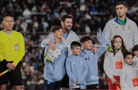 Xúc động Messi đá trận cuối trong màu áo đội tuyển Argentina ở sân nhà