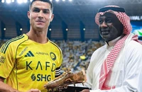 Siêu sao Ronaldo nhận giải thưởng Chiếc giày vàng