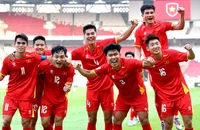 Thầy trò HLV Kim Sang-sik chạy đà SEA Games cho vòng chung kết châu Á