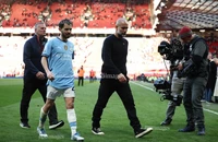 HLV Pep Guardiola lại đặt học trò bên cạnh Messi