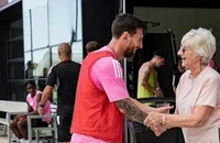 Mẹ của Beckham lần đầu tiên gặp Messi, Inter Miami muốn chiêu mộ Neymar