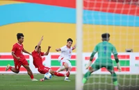 Bảng xếp hạng SEA Games 33 sau khi Thái Lan và Việt Nam thắng trận