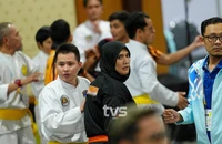 Sốc: Malaysia nghi bị xử ép, đánh luôn trọng tài