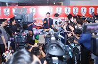 Tuyển Việt Nam có nguy cơ mất HLV Kim Sang-sik ở AFF Cup 2026