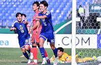 U-23 Trung Quốc cực khó giữ sạch lưới trước Nhật Bản