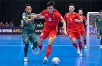 Indonesia làm nên lịch sử, HLV Souto vẫn nổi giận: ‘Chúng tôi chơi tệ hơn Việt Nam’