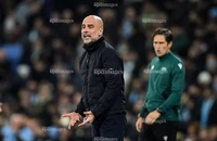 Pep Guardiola nổi giận ở trận thắng 'điên rồ' của Man City