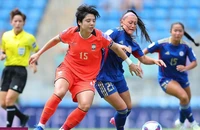 Lạ lùng nhà vô địch SEA Games thua hai trận vẫn rộng cửa đi tiếp 