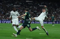 Đằng sau cú hat trick điên rồ của Valverde nhấn chìm Man City