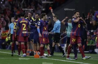Trọng tài bị kiện vì lần thứ 2 “giết” Barcelona ở Champions League