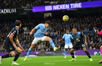 Premier League chính thức có thêm một đội xuống hạng
