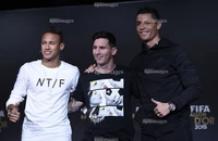 Neymar có thứ Messi và Ronaldo không có