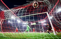 PSG gieo ác mộng cho bóng đá Anh, đến lượt Arsenal...