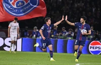 PSG quá đáng sợ, Arsenal chơi canh bạc lớn nhất