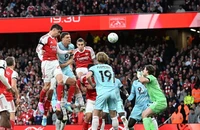 Arsenal mộng soán ngôi vô địch của PSG