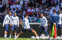 Messi, Mbappe đe dọa xóa sổ lịch sử World Cup